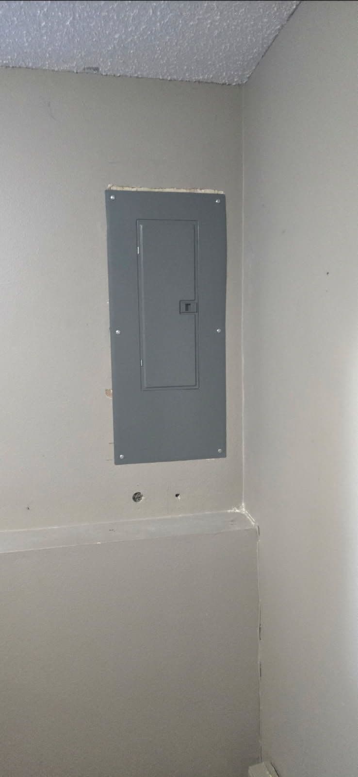 Gallery photos for Same-Day Electrical Panel Upgrade in Tacoma: Image #2