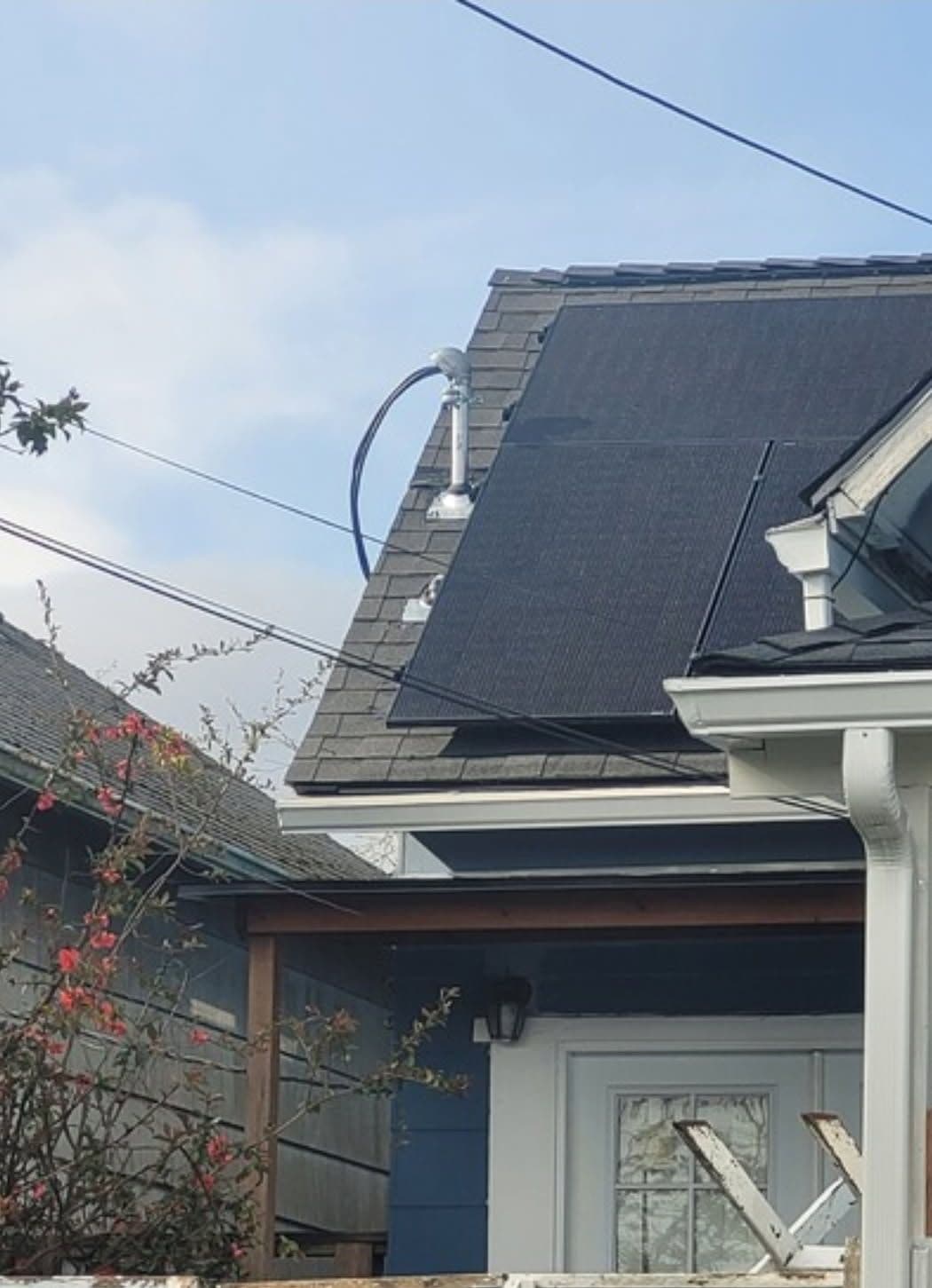 Gallery photos for Efficient Electrical and Solar Upgrade in Seattle: Image #1