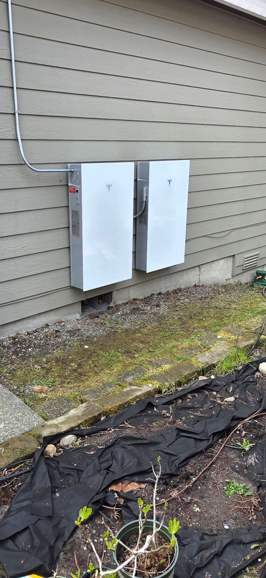 Gallery photos for Newcastle Solar and Tesla Powerwall Install Gets PSE Approval: Image #1